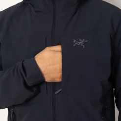 Gamma Lightweight Hoody - Black Sapphire