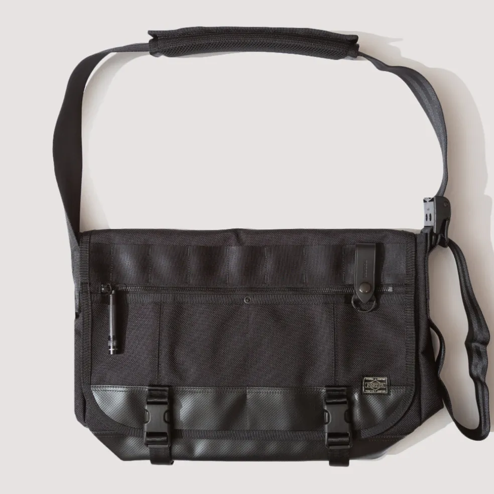 Heat Messenger Bag (L) - Black