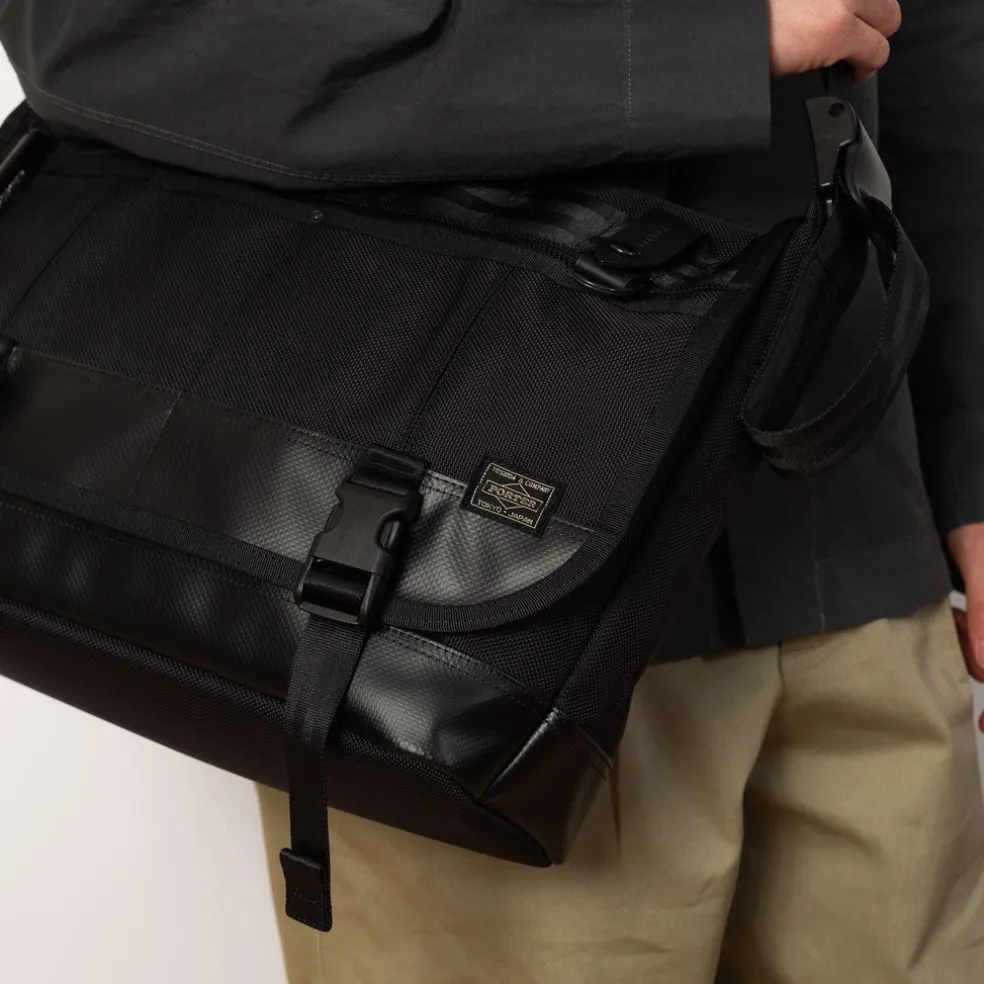 Heat Messenger Bag (L) - Black