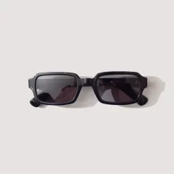 Kitano - Black