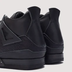 MIP 10 - Black