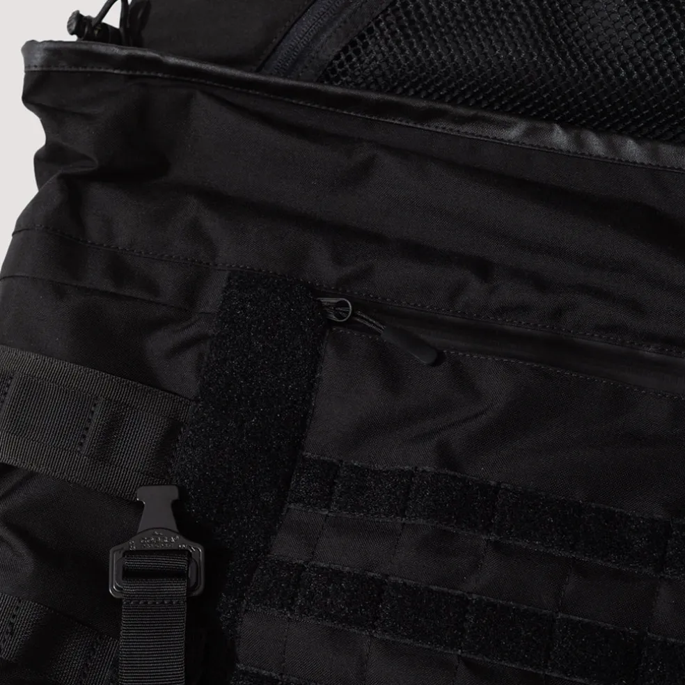 NXL Medium Messenger Tech-Line - Black
